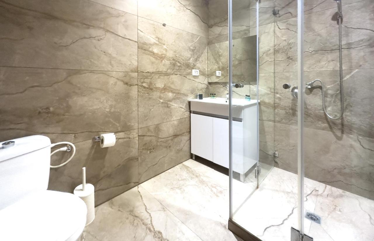 Laguardia Hotel 3*